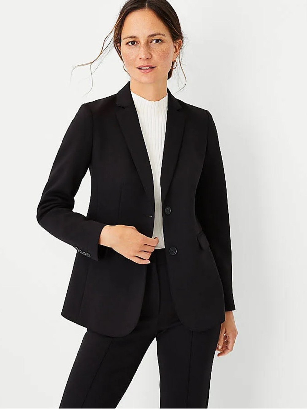 Ann Taylor - The Petite Notched Two Button Blazer in Seasonless Stretch